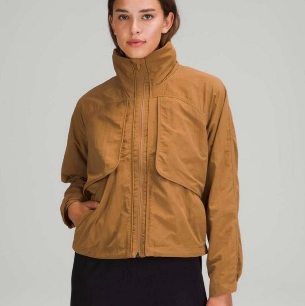 ISO Lululemon Always Effortless Jacket In Frontier size 4